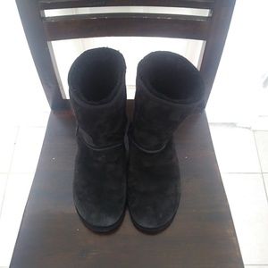 Classic Short Ugg Boots Size 9W